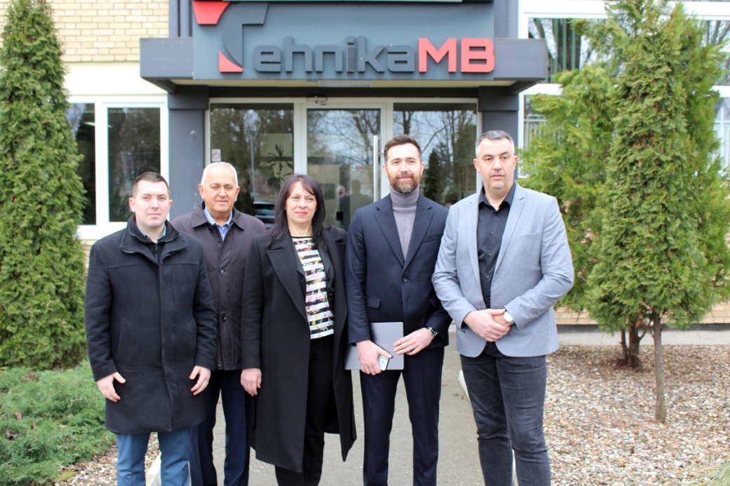 Начелник округа посетио компанију  „Техника МБ“  у Србобрану